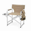 Silla plegable de aluminio con asiento de tela marrón y bandeja con portavasos