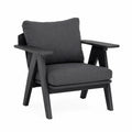 Silla de exterior con cojines de tela gris y estructura de madera negra